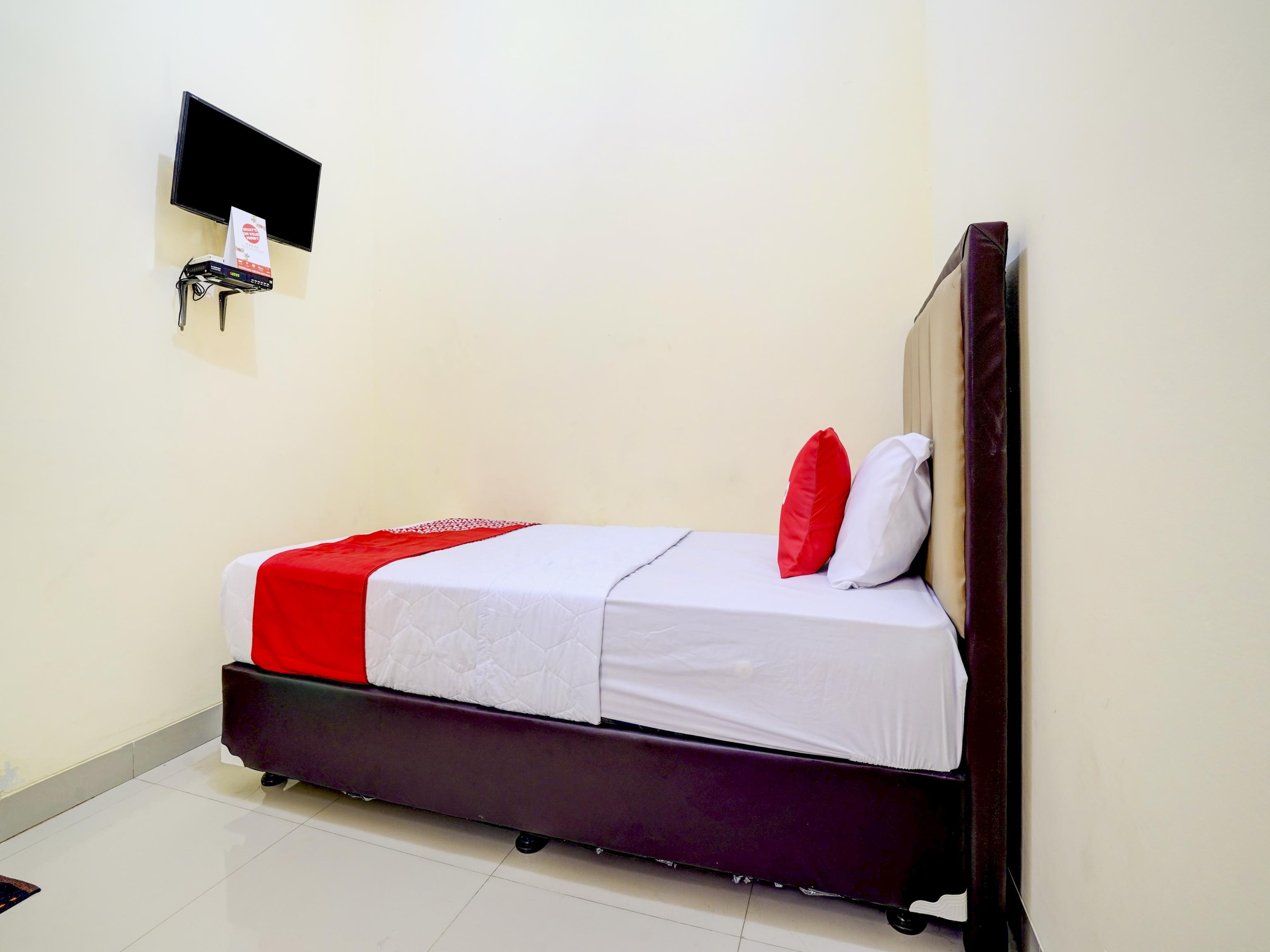 Oyo 90052 Star House Hotell Cirebon Eksteriør bilde